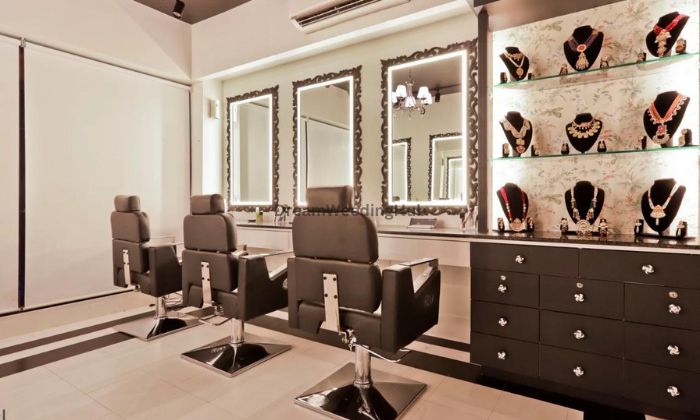 Boski's Makeup Lounge & Salon